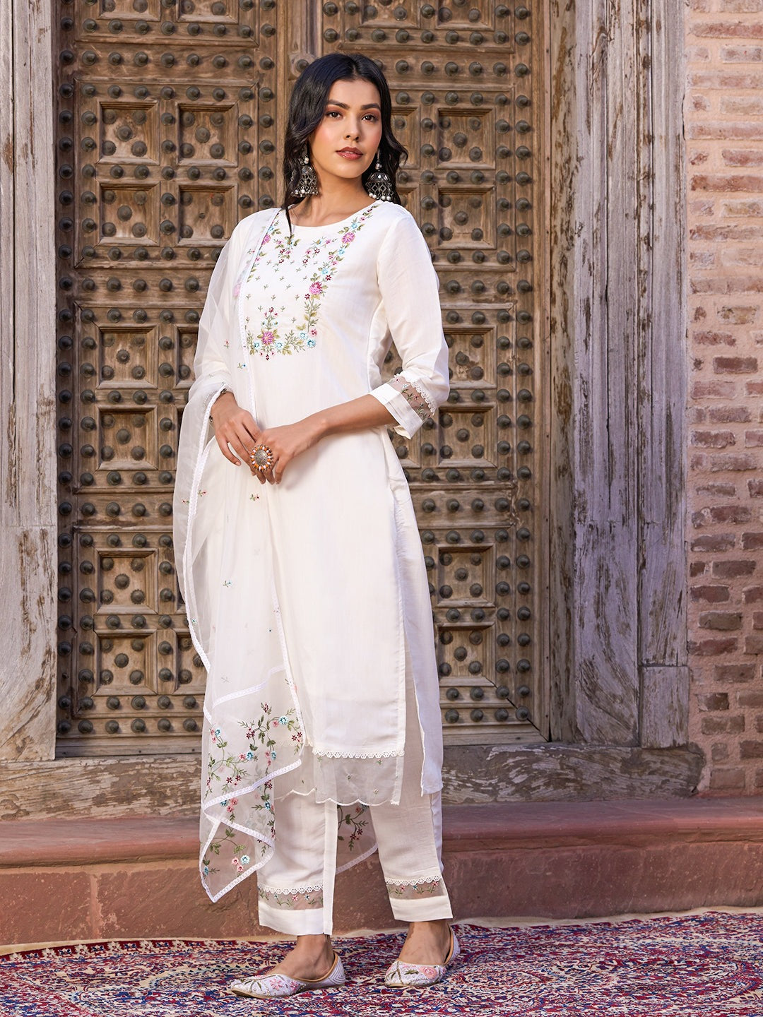 Classy white kurta payjama with flower embroidery