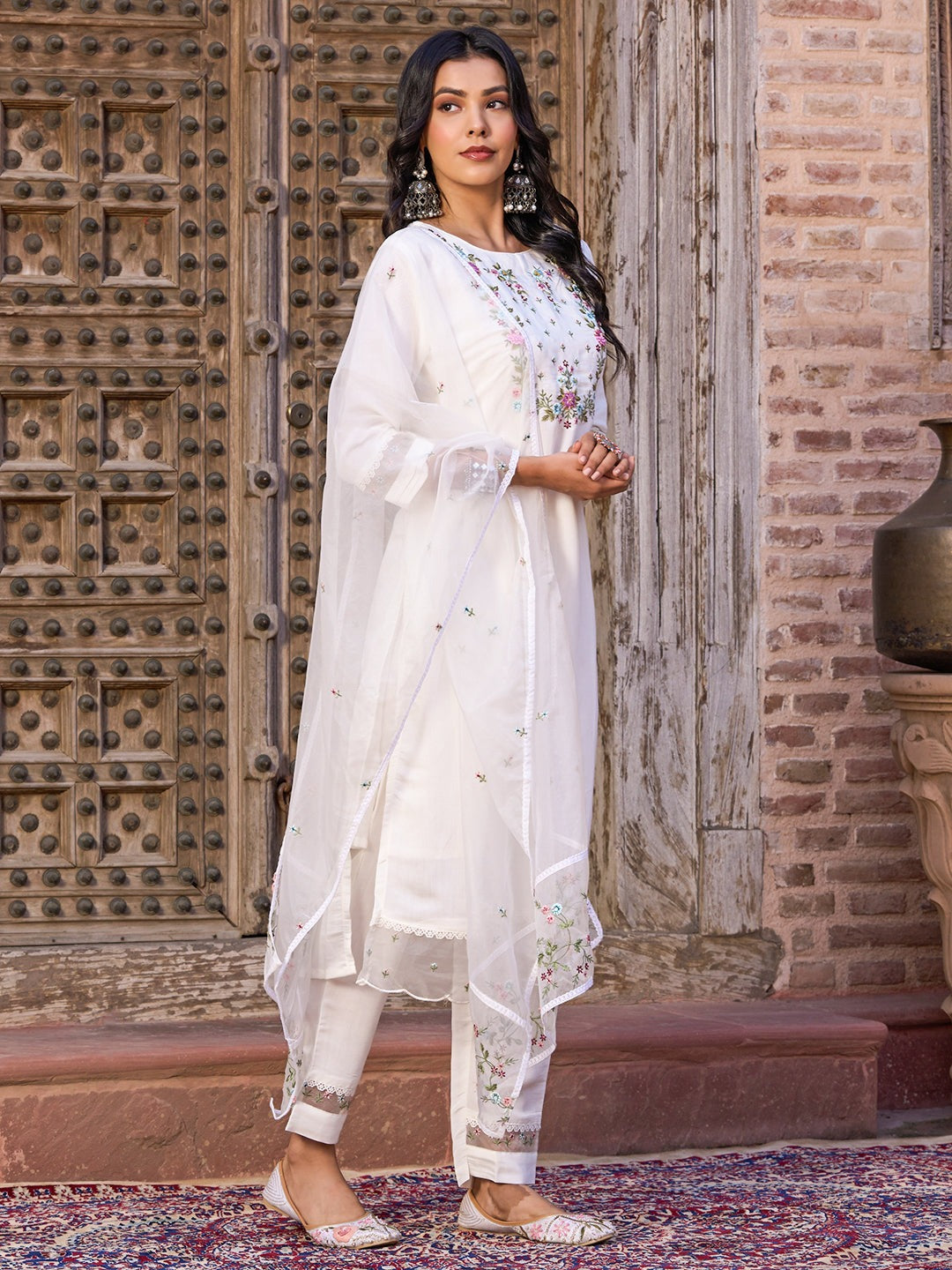 Classy white kurta payjama with flower embroidery