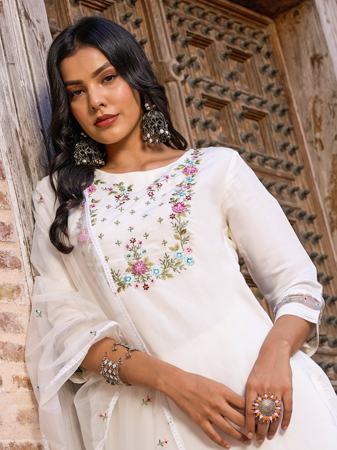 Classy white kurta payjama with flower embroidery