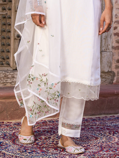 Classy white kurta payjama with flower embroidery