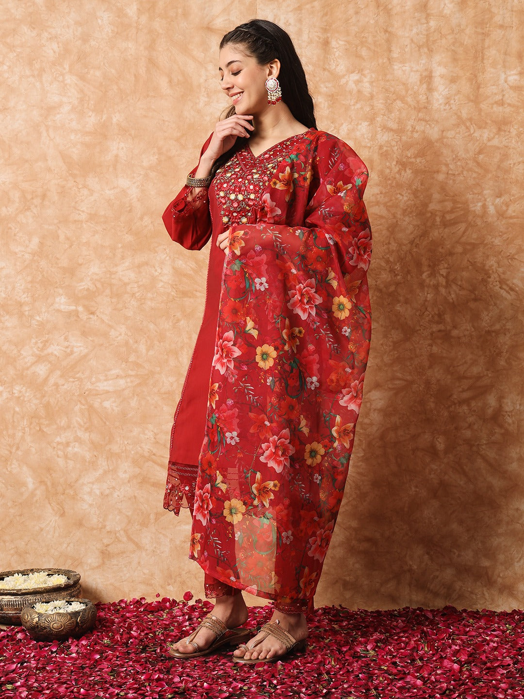 Red Kurti Pant With Flower Print Dupatta