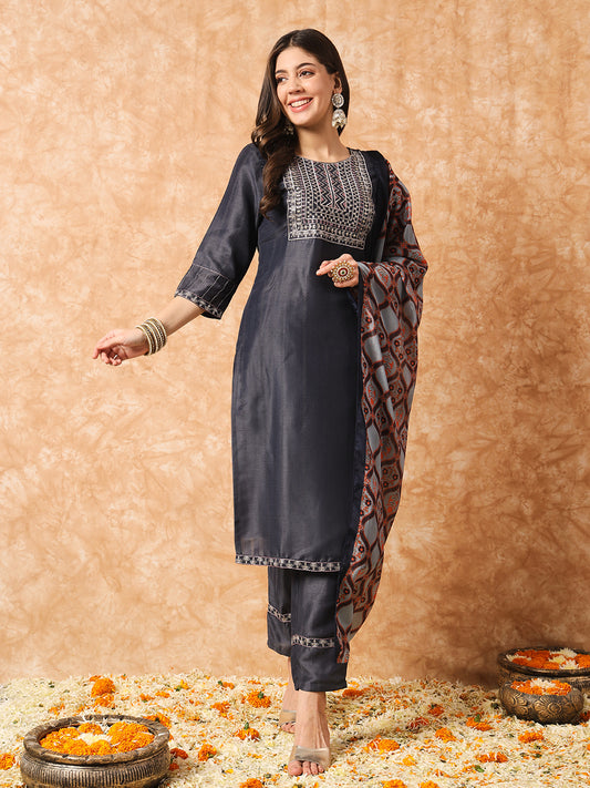 Black Kurti Pant With Contrast Color Dupatta