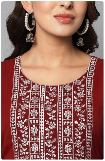 Floral Embroidery Georgette Flared Kurta