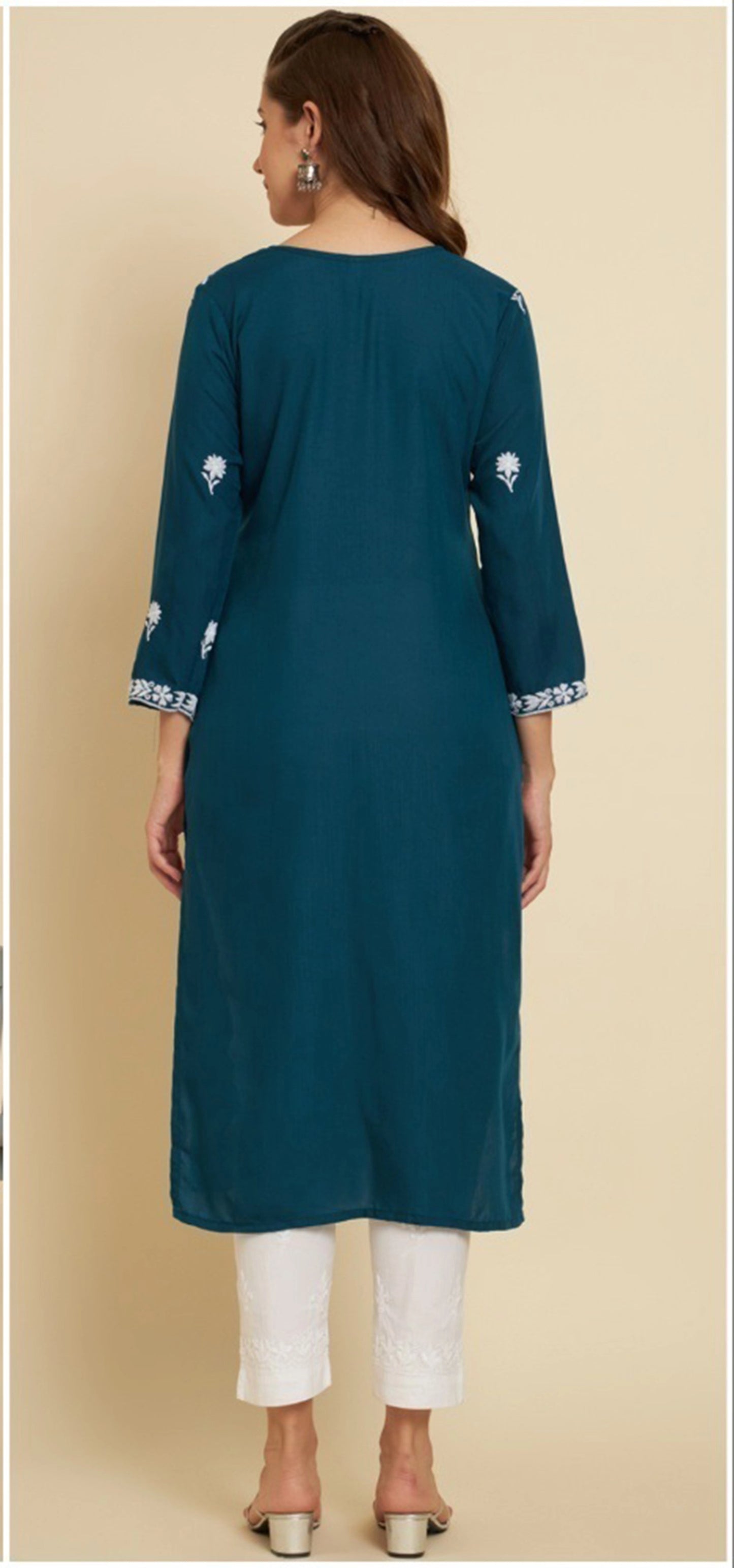 Women Embroidered Straight Soft Cotton Kurta