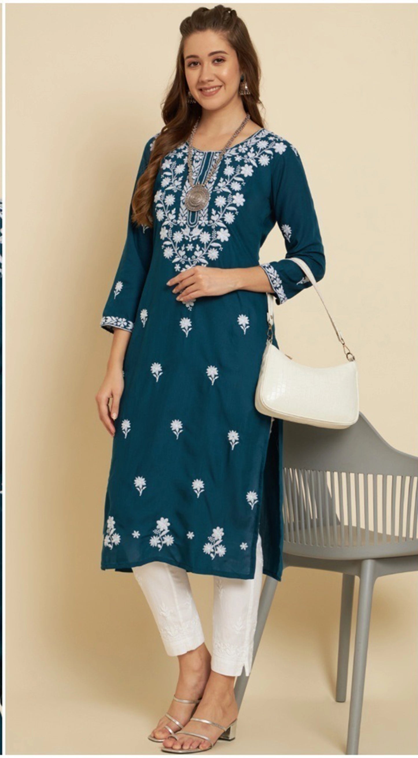 Women Embroidered Straight Soft Cotton Kurta