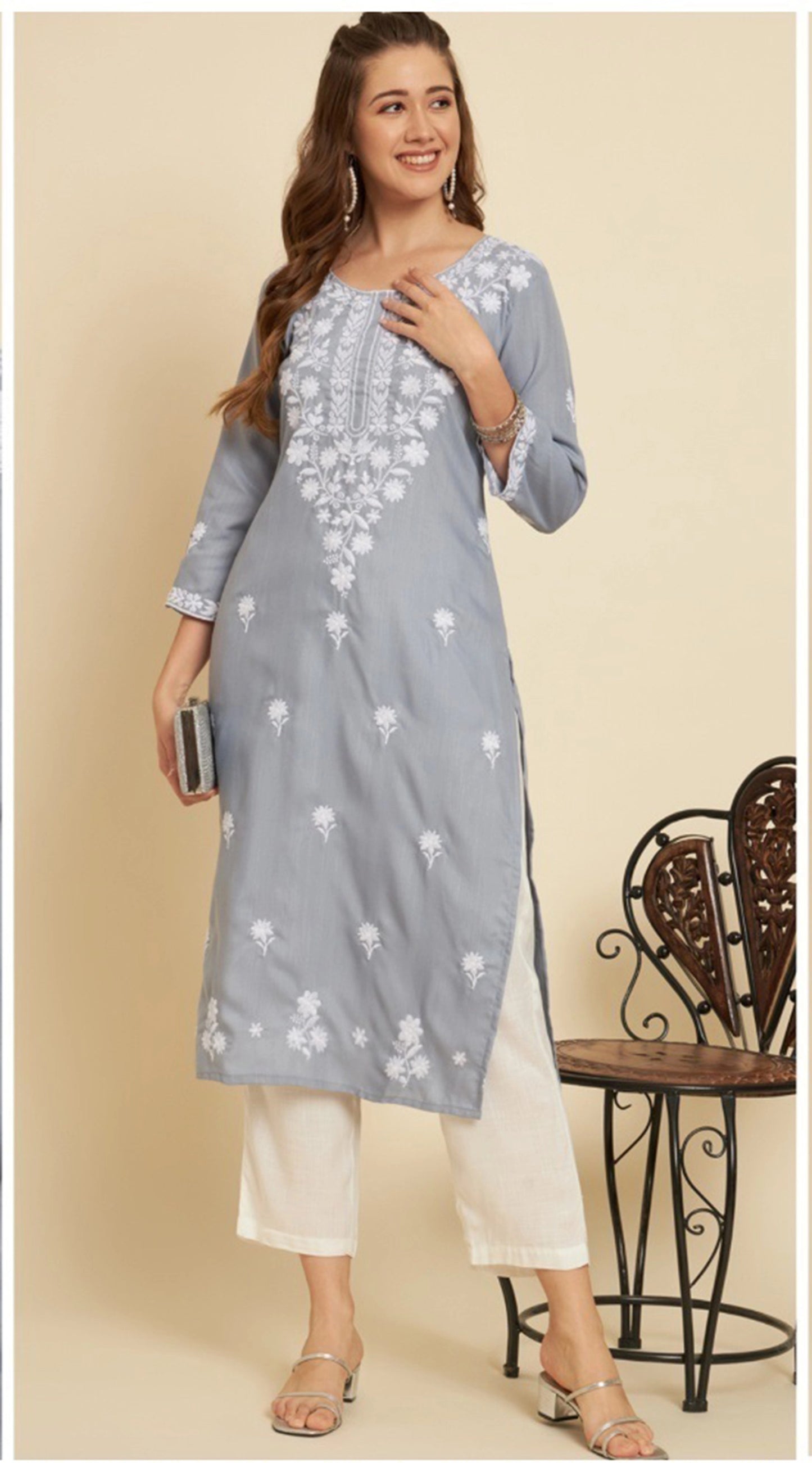 Women Embroidered Straight Soft Cotton Kurta