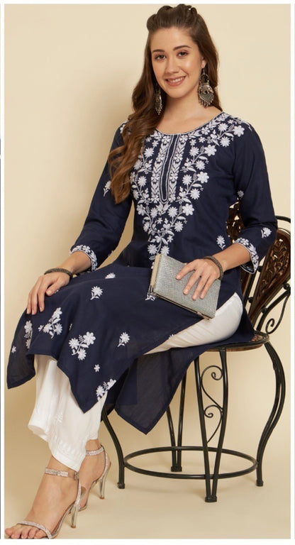 Women Embroidered Straight Soft Cotton Kurta