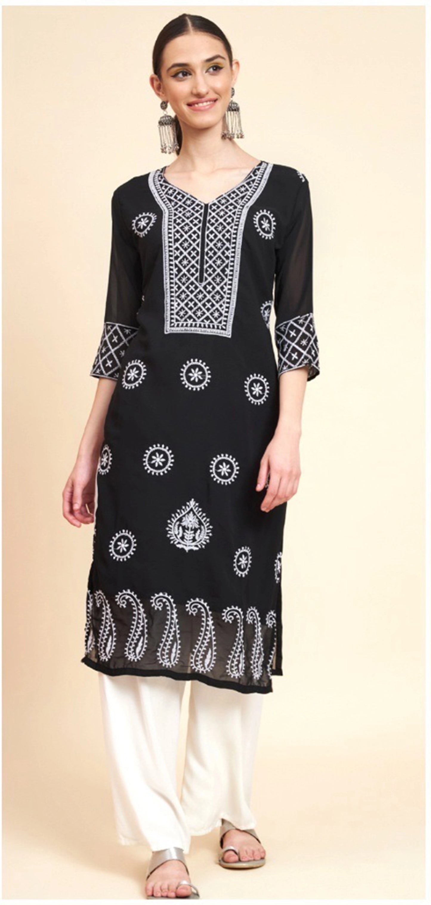 Women Georgette Embroidered Straight Kurta