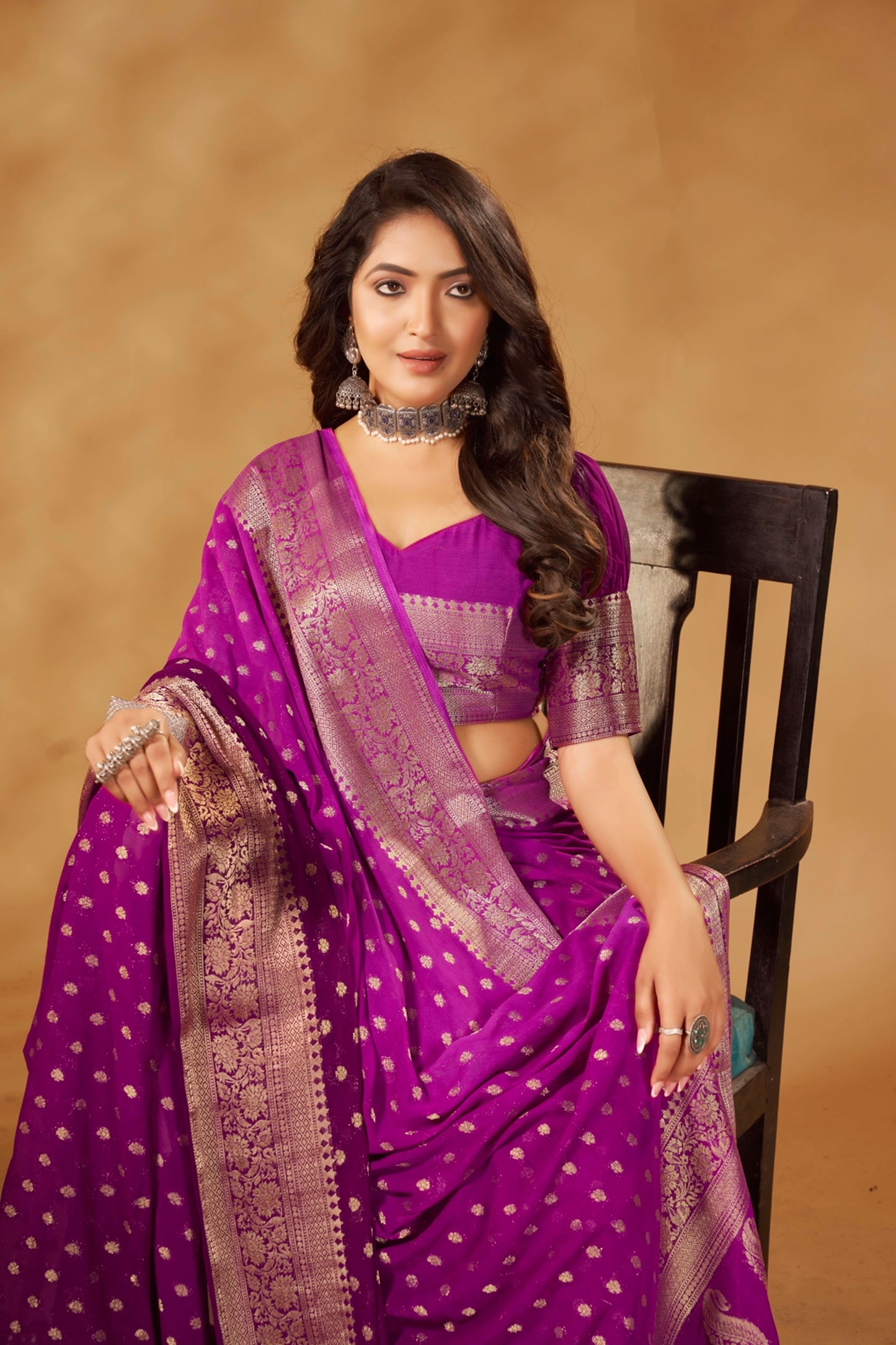 Designer Weaving Georgette Saree in 7 Colors