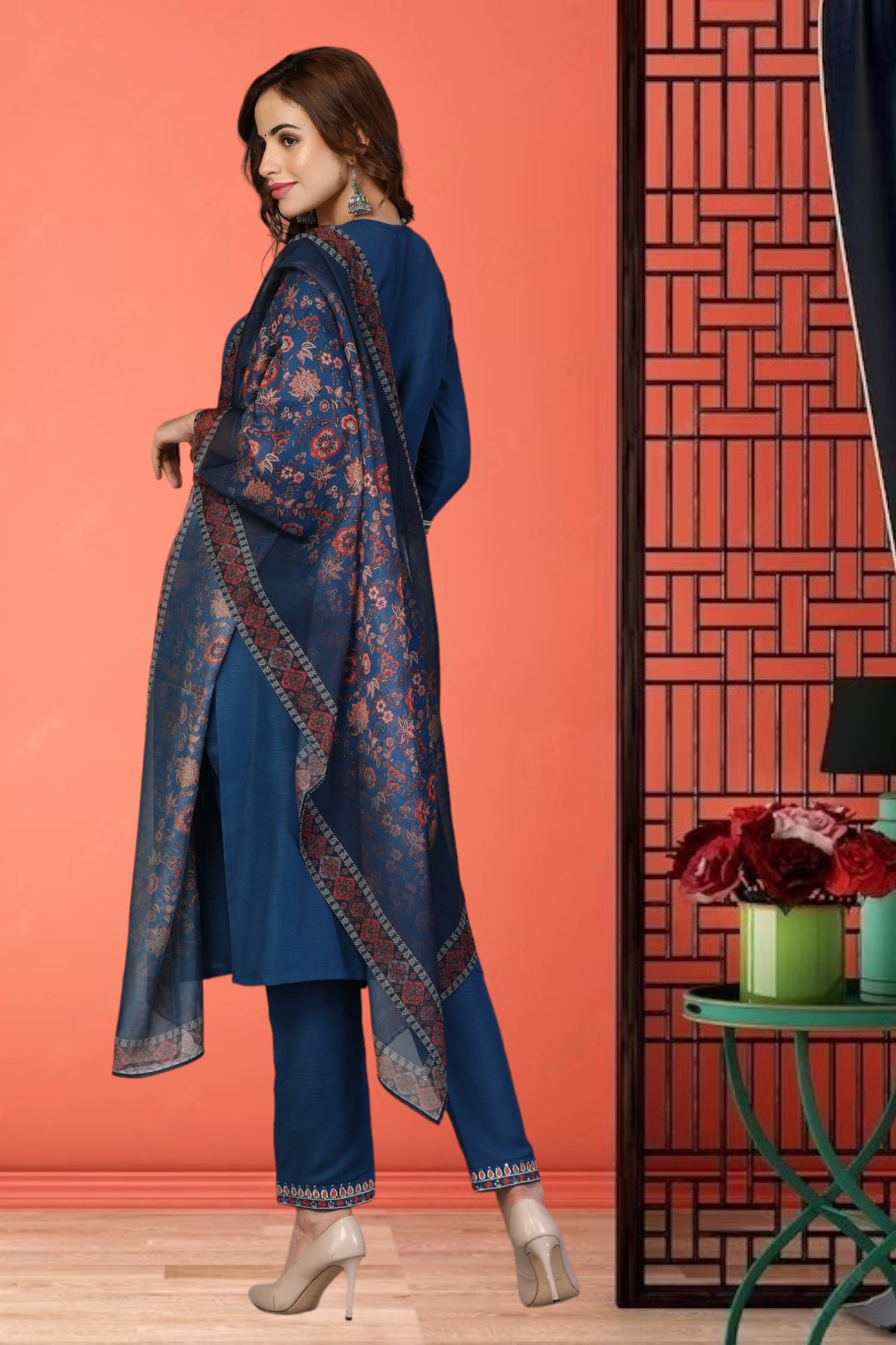 Embroidered Kurti With Digital Print Dupatta