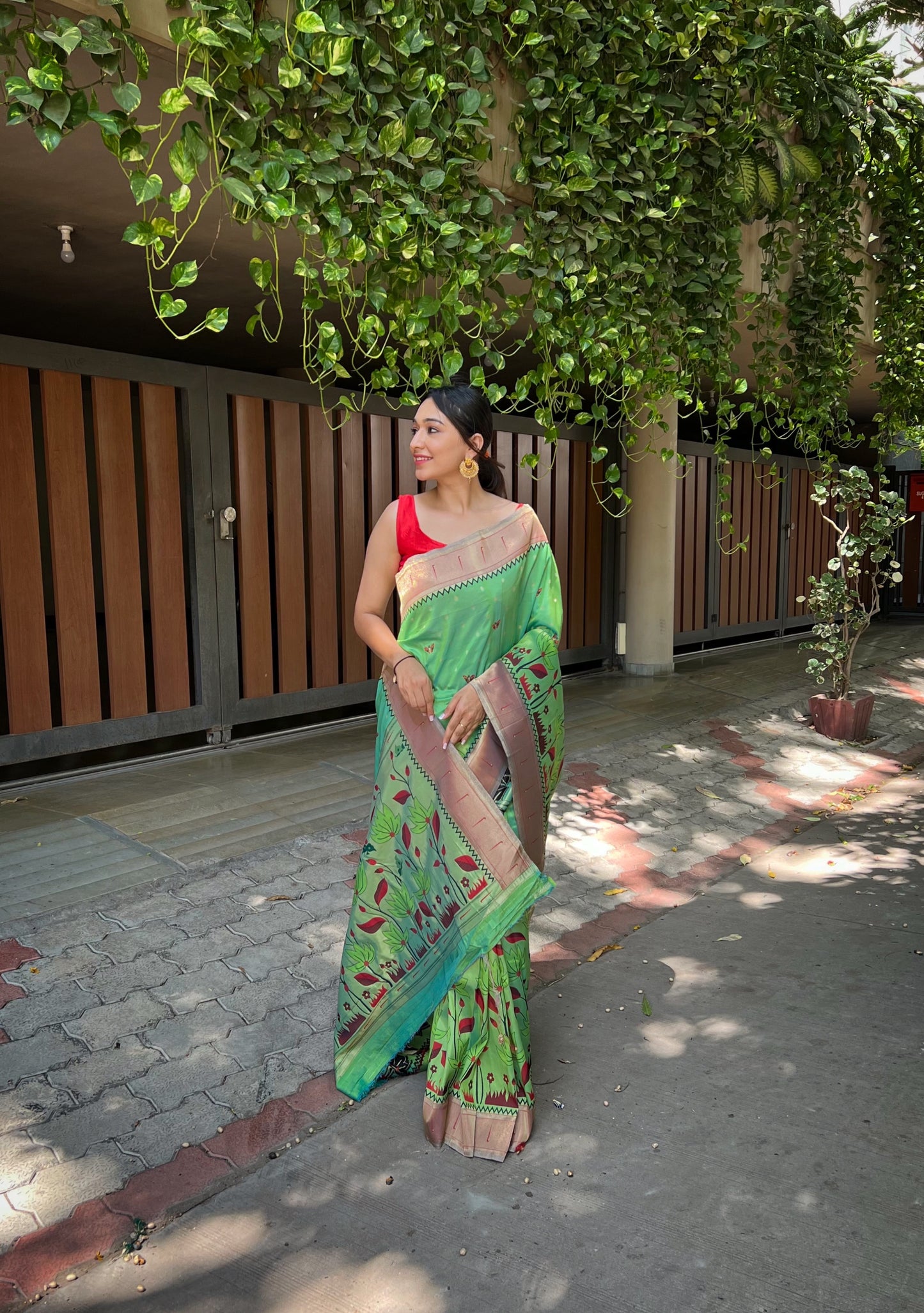 Silk Weaving Party Wear Saree