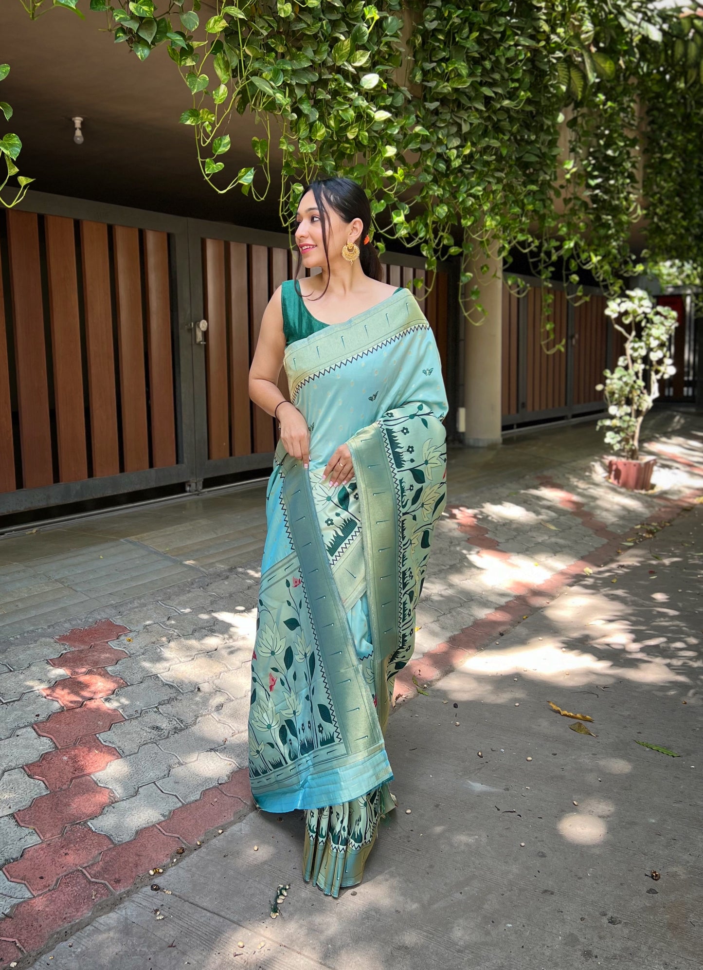 Silk Weaving Party Wear Saree