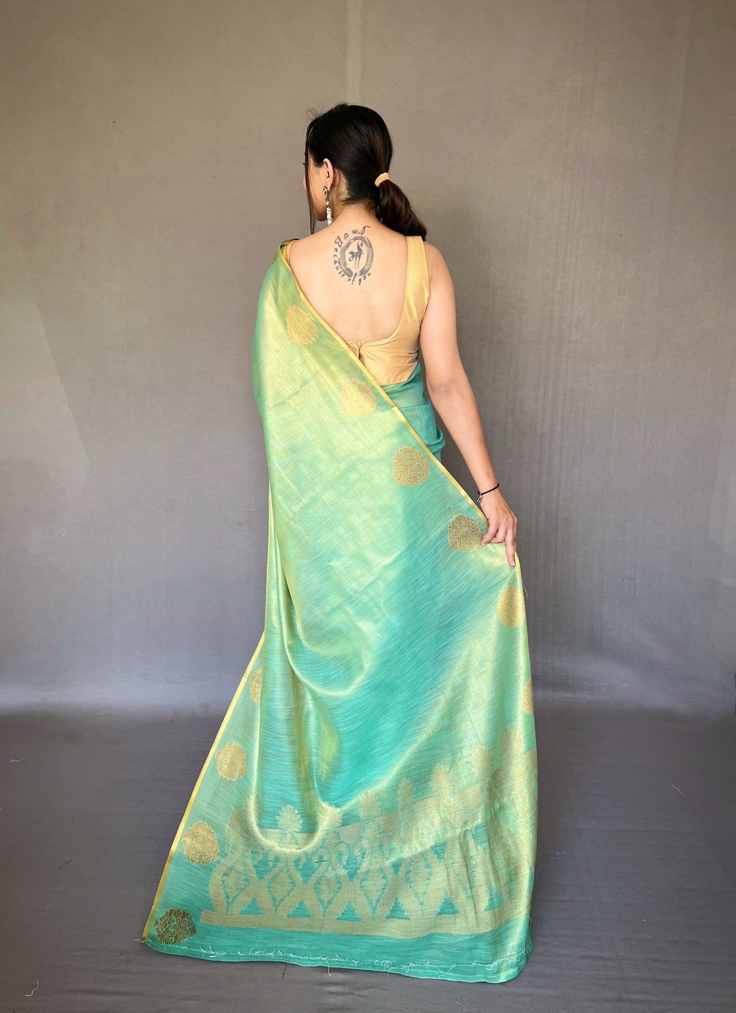 Dazzling Silk Sarees for the Ocassions