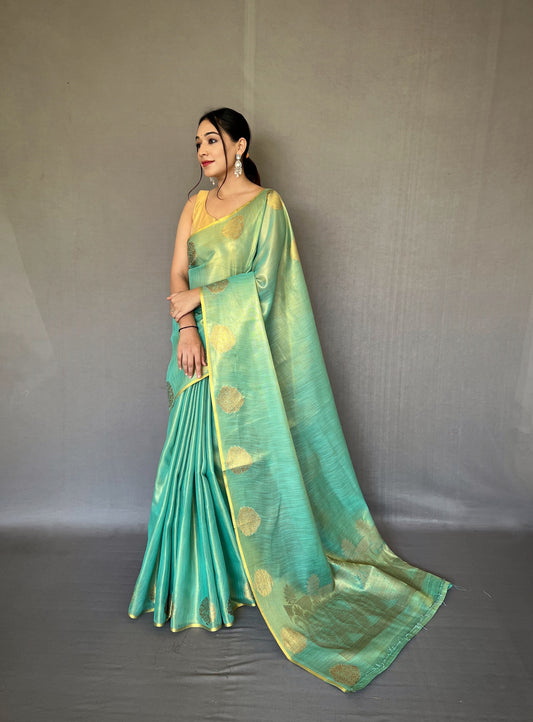 Dazzling Silk Sarees for the Ocassions