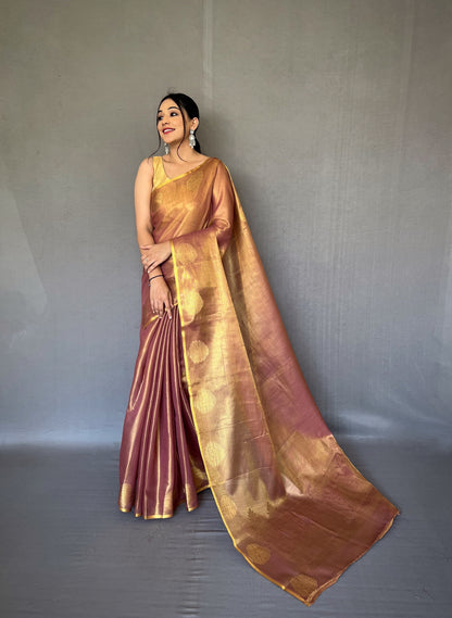 Dazzling Silk Sarees for the Ocassions