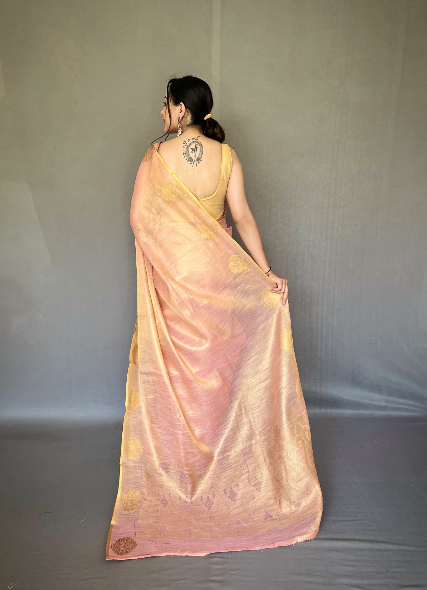 Dazzling Silk Sarees for the Ocassions