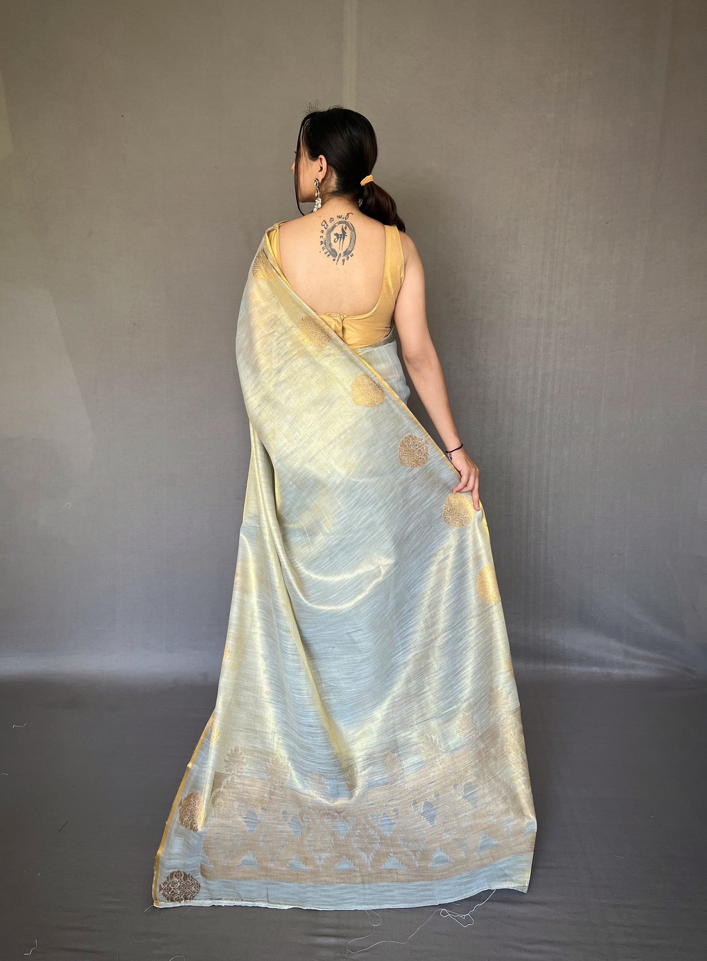 Dazzling Silk Sarees for the Ocassions