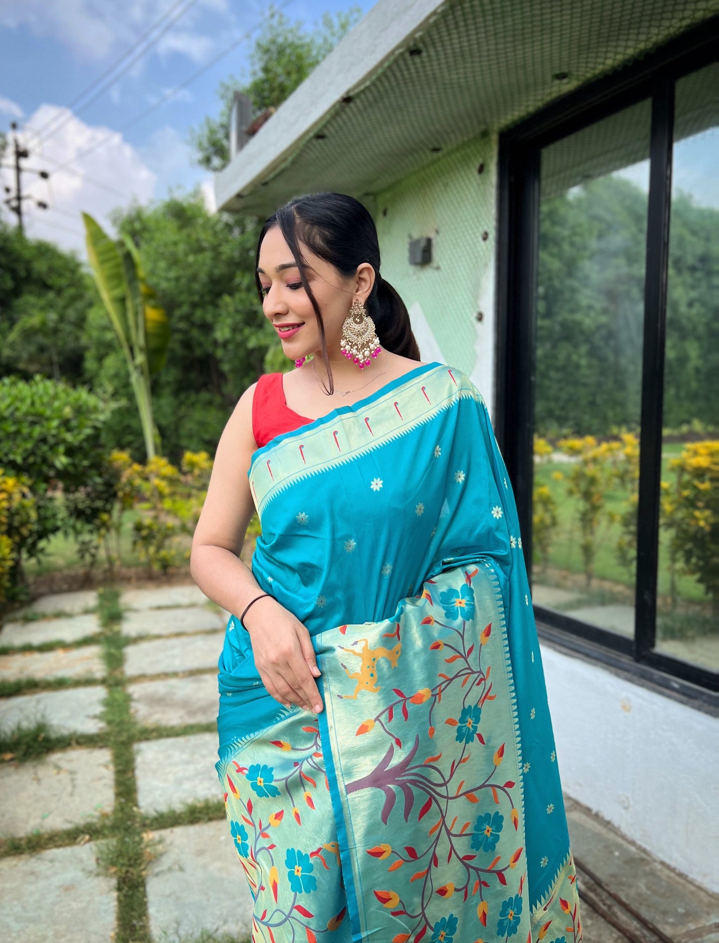 Silk Saree Selection For Party Goddess