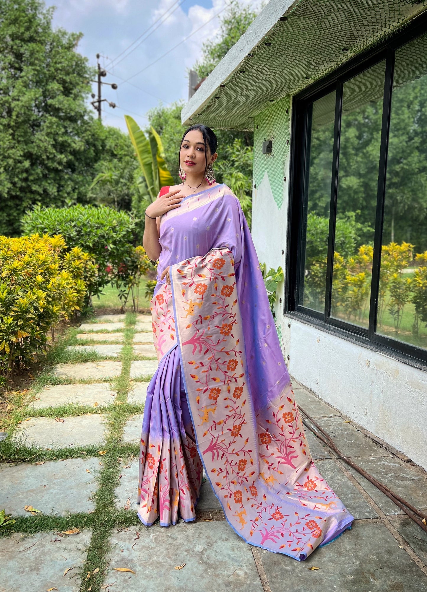 Silk Saree Selection For Party Goddess