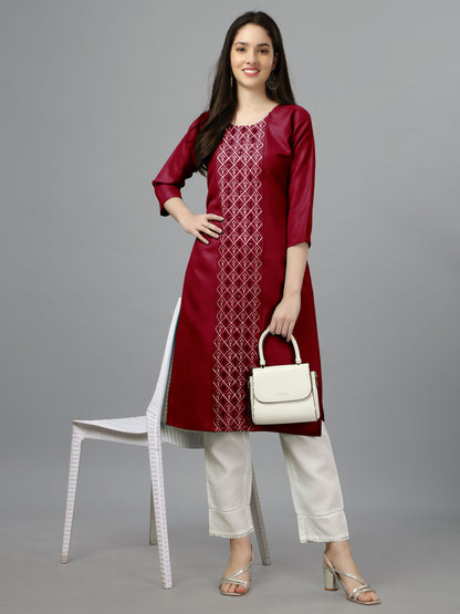 Women Embroidered Cotton Blend Straight Kurti 